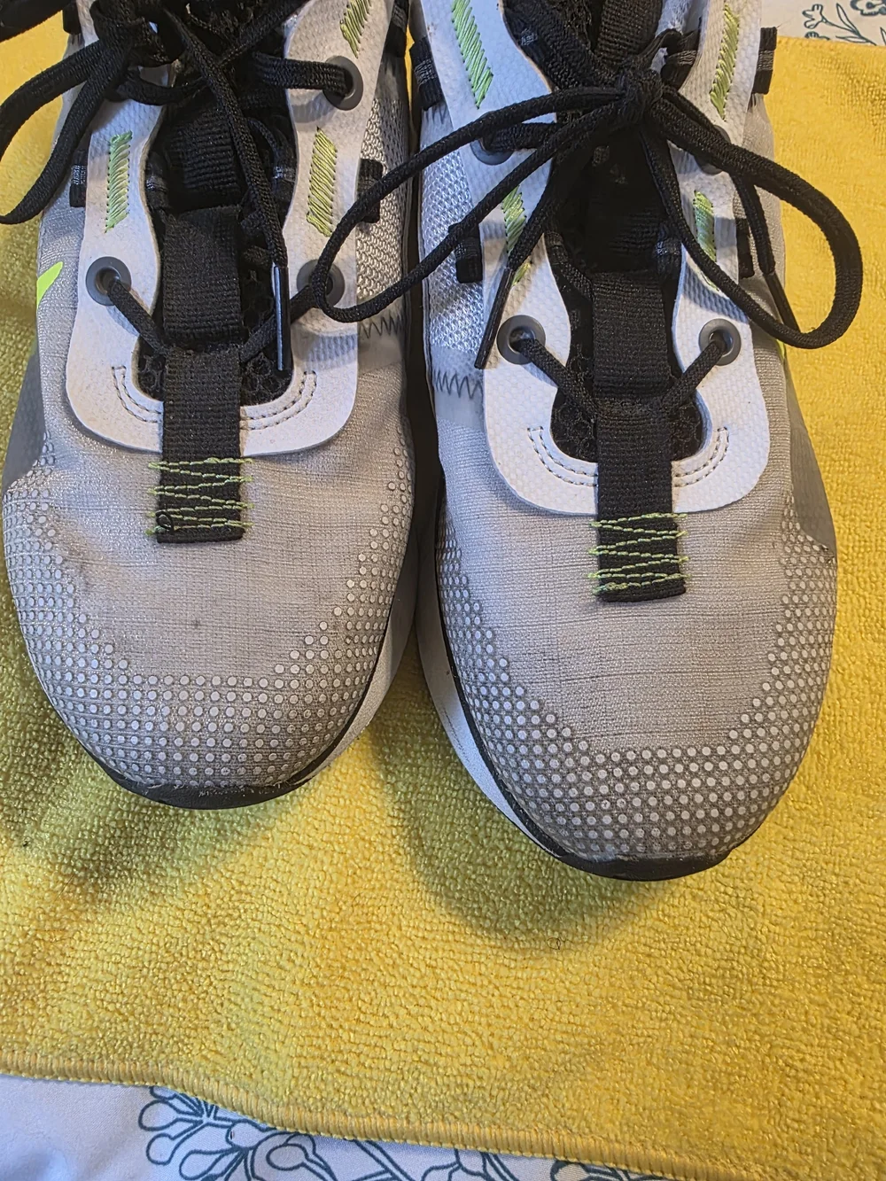 Size 5.5 Youth - Nike Air Max 2021 Summit White Volt